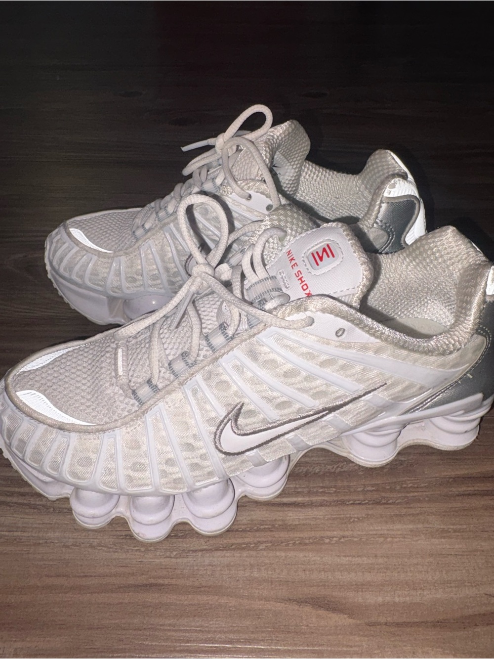 Nike Women’s White and Silver Athletic Running Sneakers NIKE SHOX TL